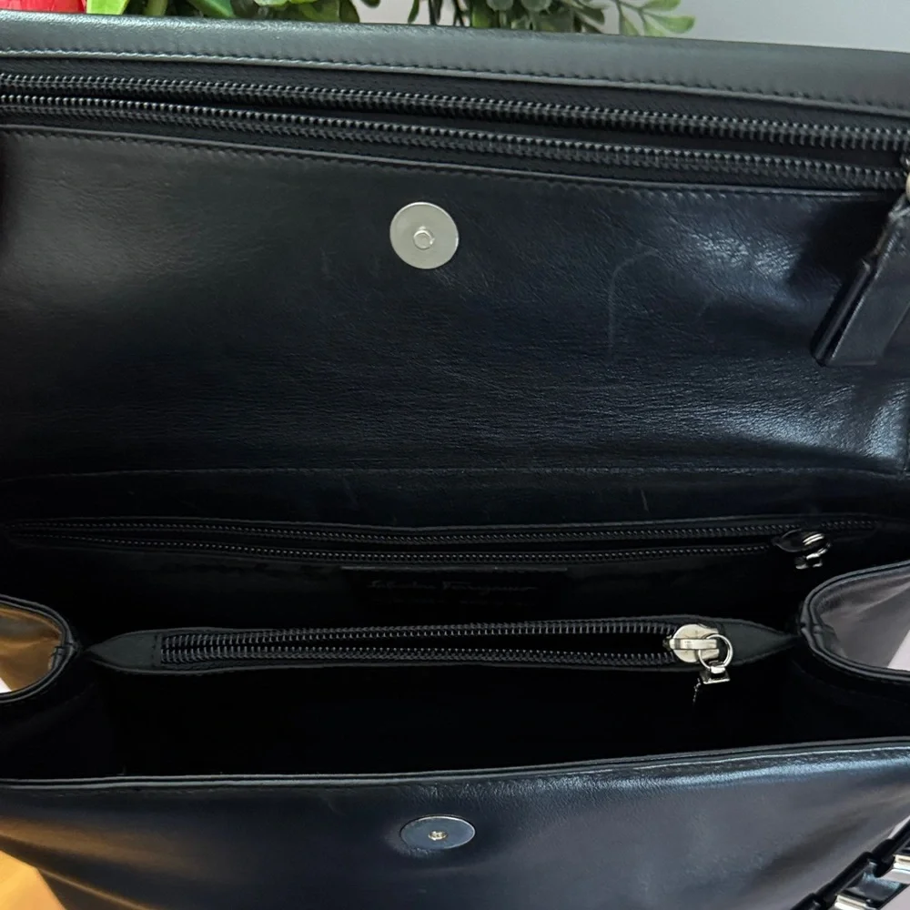 Salvatore Ferragamo Black Shoulder Bag EUC AU21 9660 - Picture 7 of 12